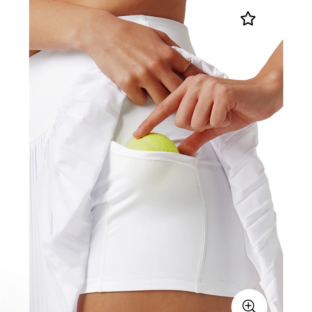 WILLIT Women's Pleated Tennis Skirt with Pocket in White Sz Medium - Picture 2 of 9